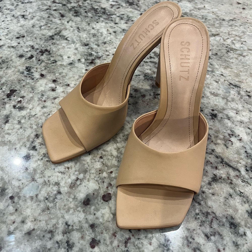 Schutz Women's Tan Heeled Sandals